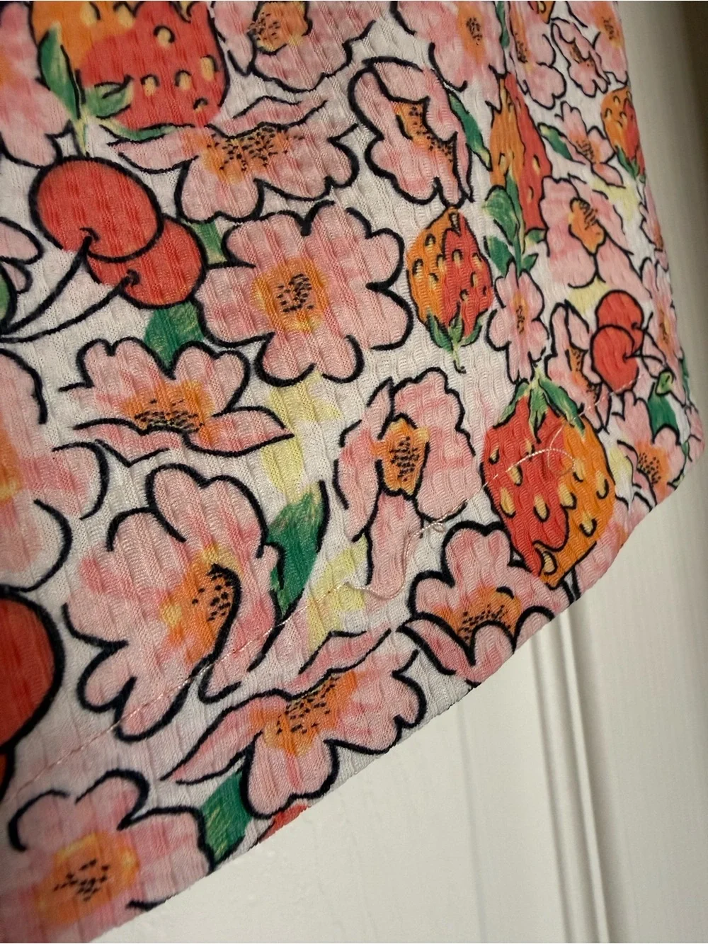 Blackbough Strawberry Cherry Floral Swim Trunks | Preppy Board Shorts | Size M